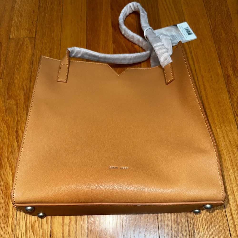 Brand new pixie mood purse. Great space and has compartments.